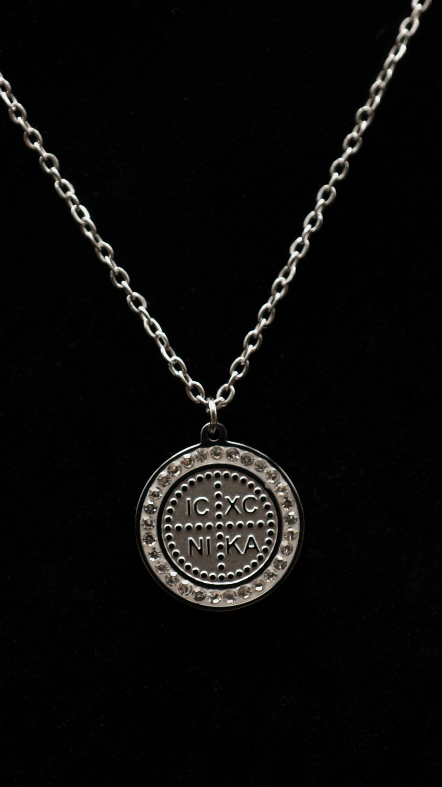 IC XC NI KA Kette mit Steinen / silber
