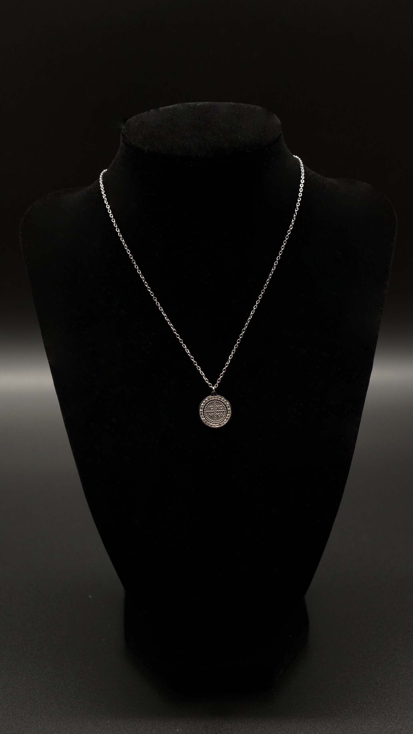 IC XC NI KA Kette mit Steinen / silber