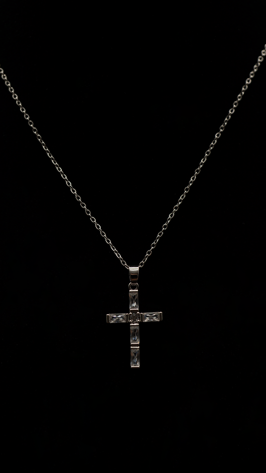 Kreuzkette quadratische Steine / silber